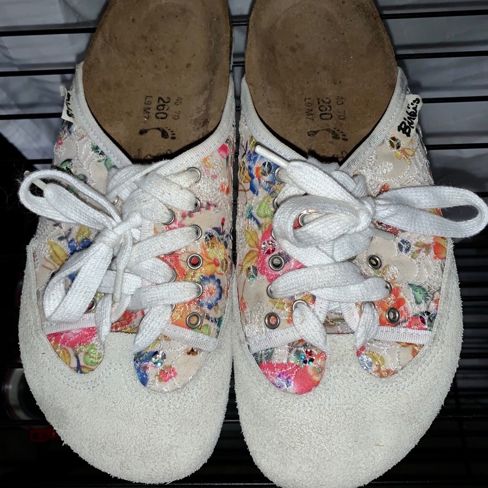 Birkenstock’s Women’s Size 9